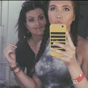 Meet your Posher, Kelly